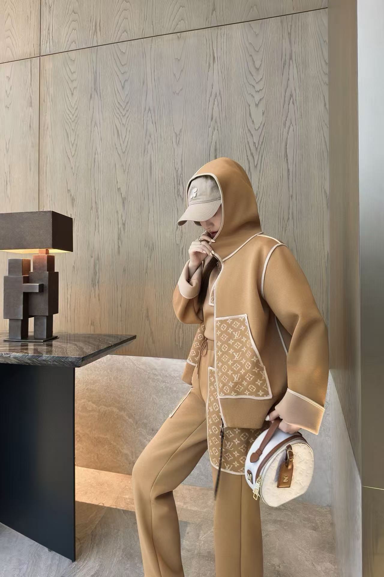 LVフード付きジャケット+パンツのツーピースセット【50％割引+送料無料】