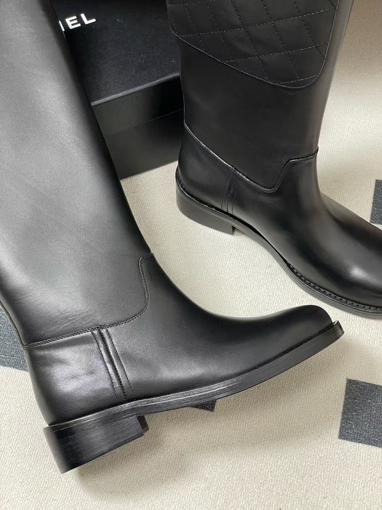 CHANE1 高品質ダブルCチェック柄牛革ハイブーツ【50％割引+送料無料】