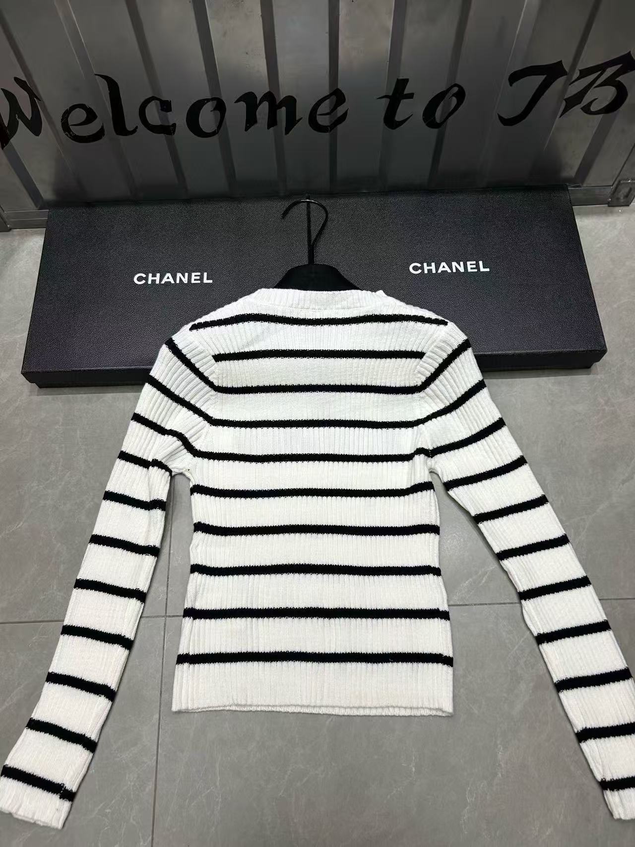 DI0R ストライプレタリングセーター【50％割引+送料無料】