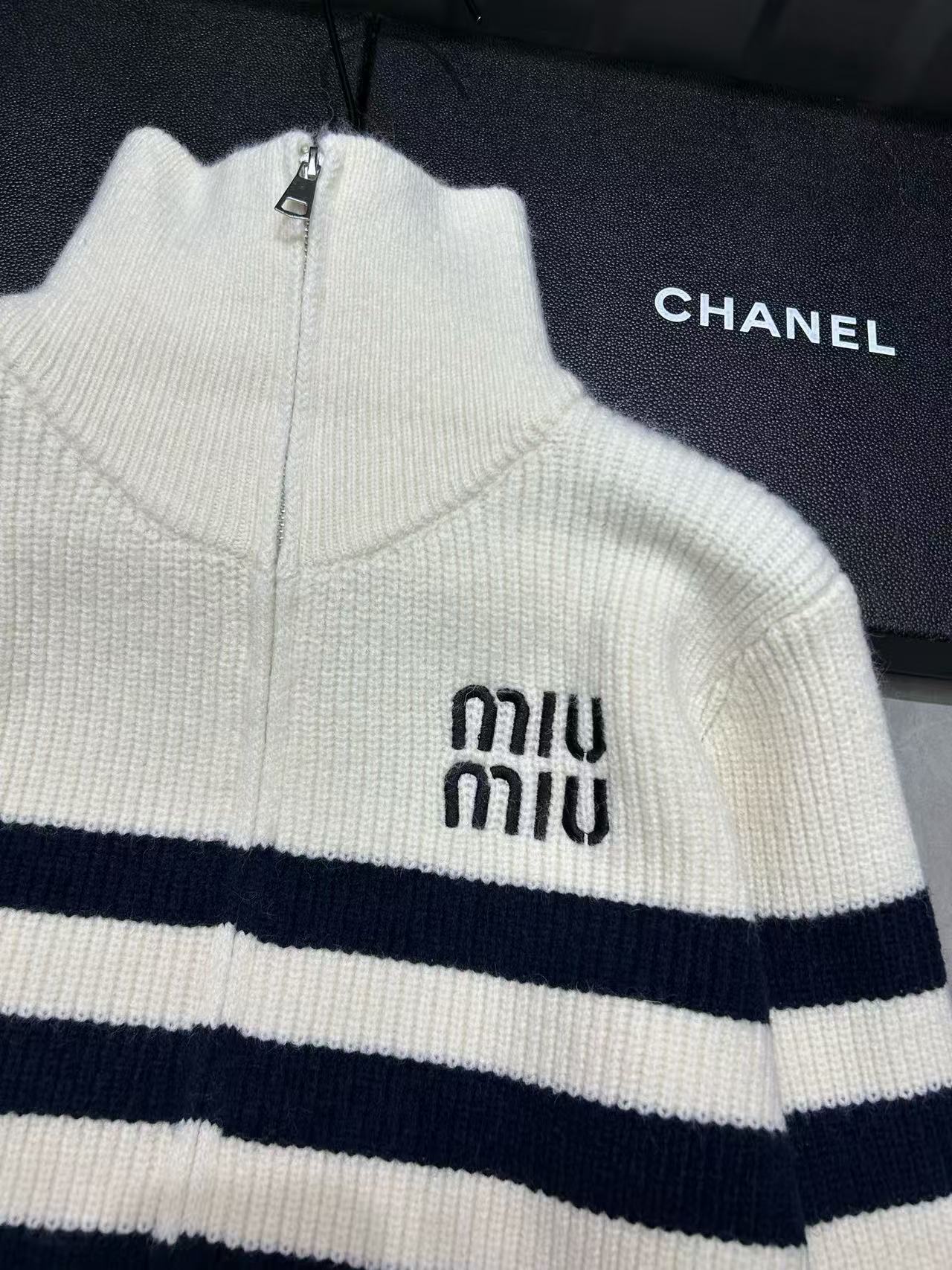 M1UM1U ストライプ ジッパー ウール カーディガン【50％割引+送料無料】