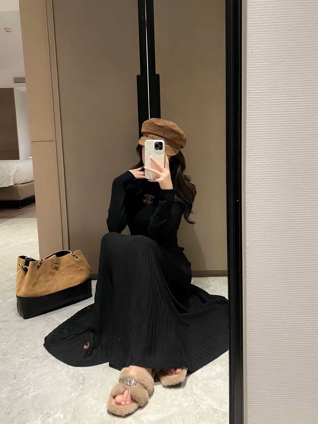 CHANE1 ダブルCセーター+スカート ツーピースセット【50％割引+送料無料】