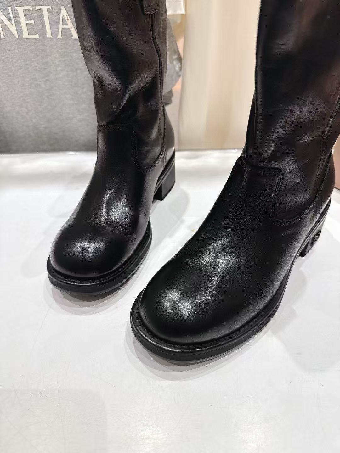 M1UM1U高品質シンプルレザーアンクルブーツ【50％割引+送料無料】