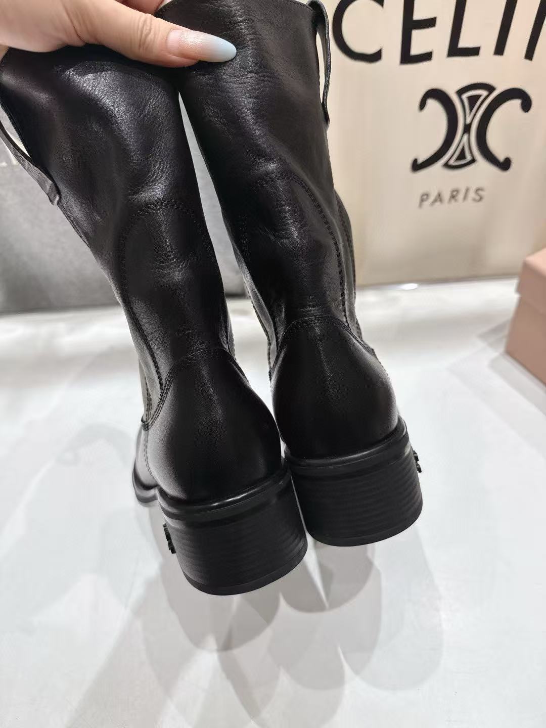 M1UM1U高品質シンプルレザーアンクルブーツ【50％割引+送料無料】