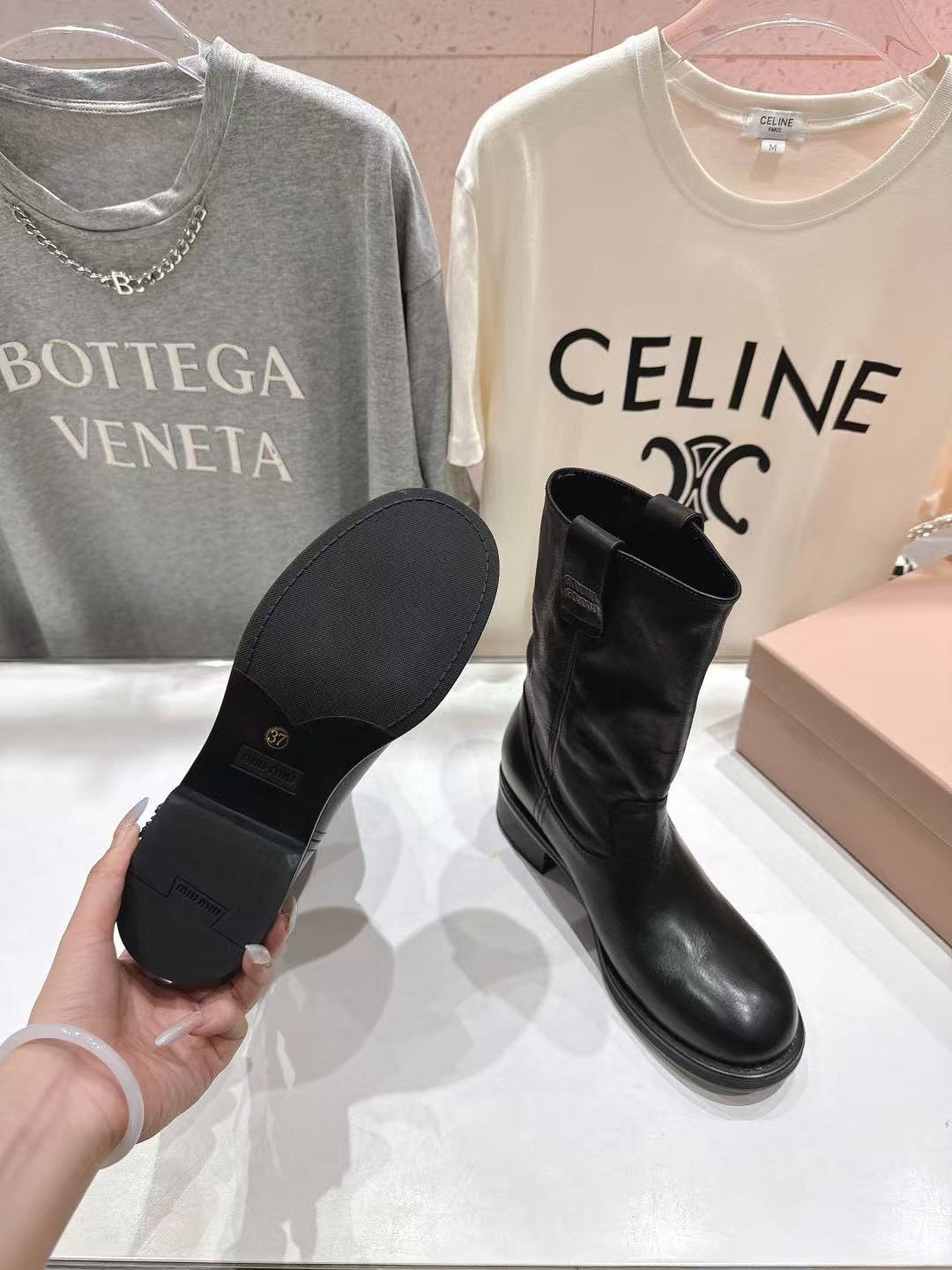 M1UM1U高品質シンプルレザーアンクルブーツ【50％割引+送料無料】