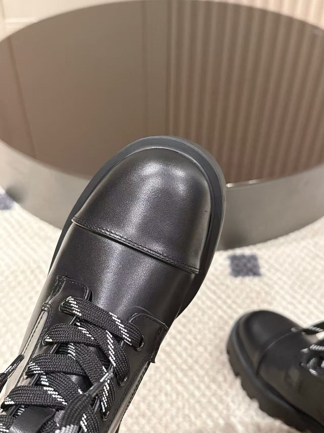 PR4DAの高品質レースアッププラットフォームアンクルブーツ【50％割引+送料無料】