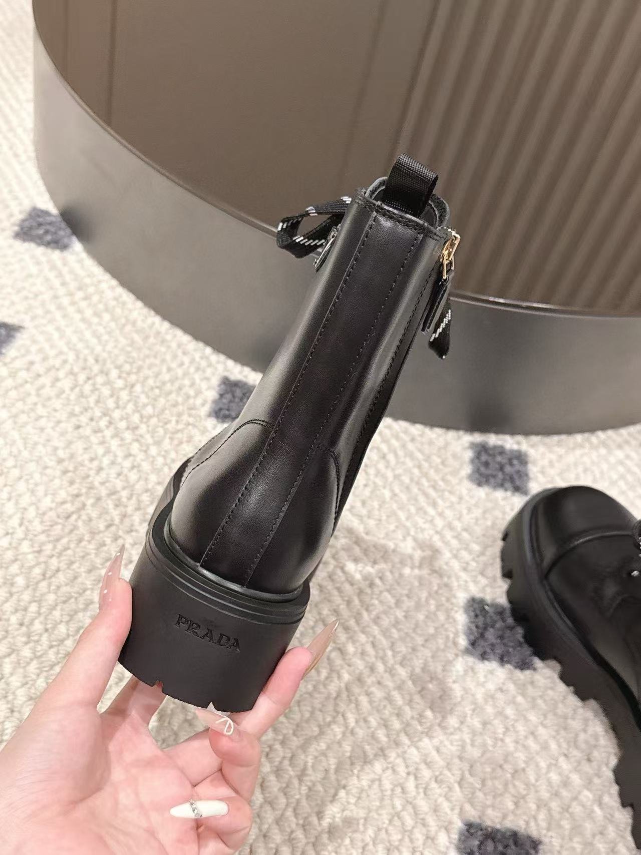 PR4DAの高品質レースアッププラットフォームアンクルブーツ【50％割引+送料無料】