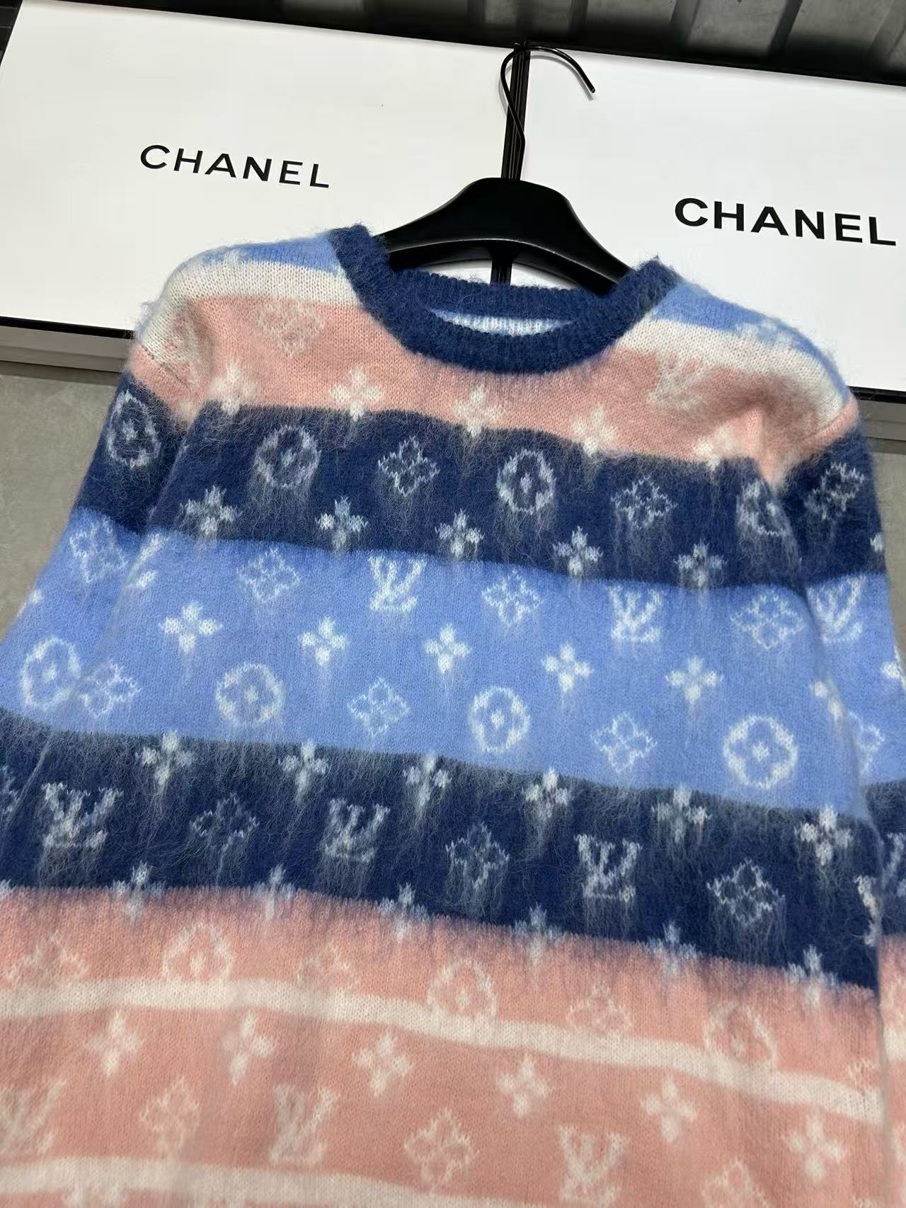 LVのカラフルなウールセーター【50％割引+送料無料】