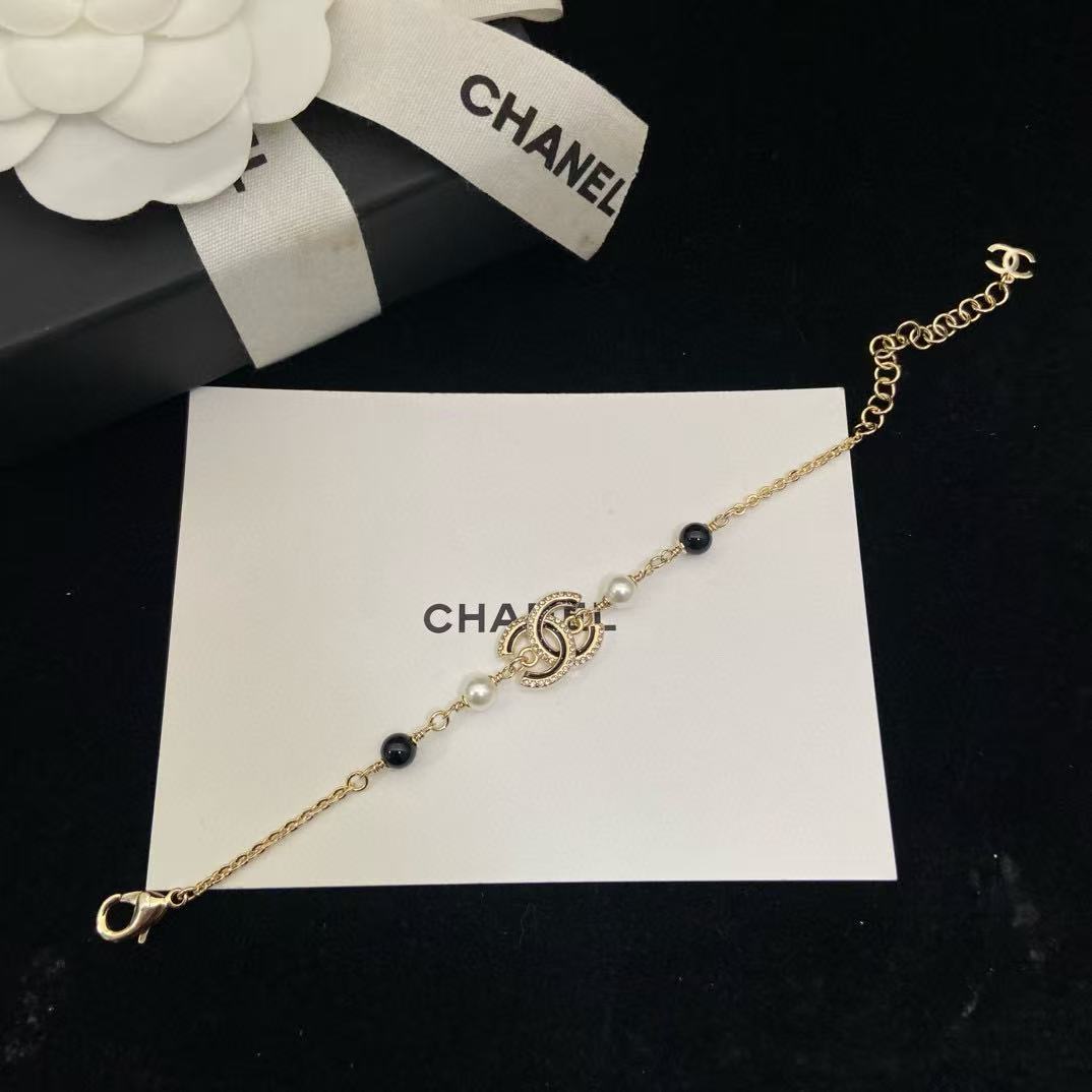 CHANE1 ダブルCパールブレスレット【50％割引+送料無料】