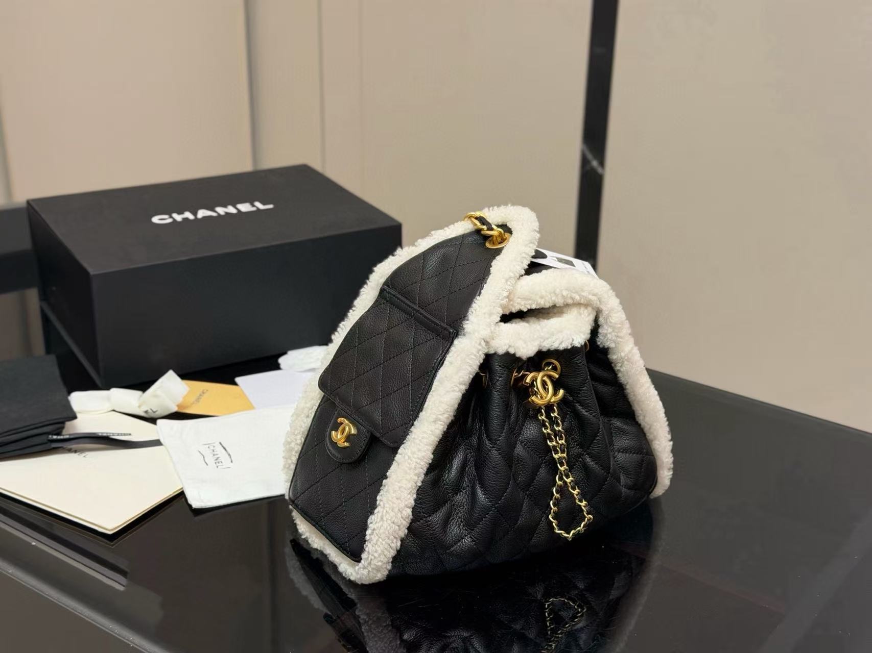 CHANE1 高品質ラムウールチェーンバッグ【50％割引+送料無料】