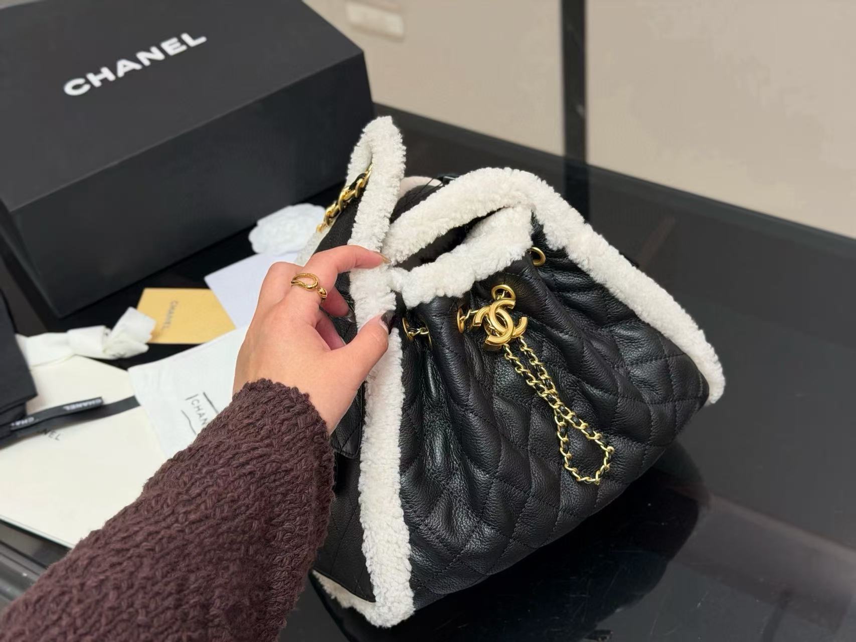 CHANE1 高品質ラムウールチェーンバッグ【50％割引+送料無料】