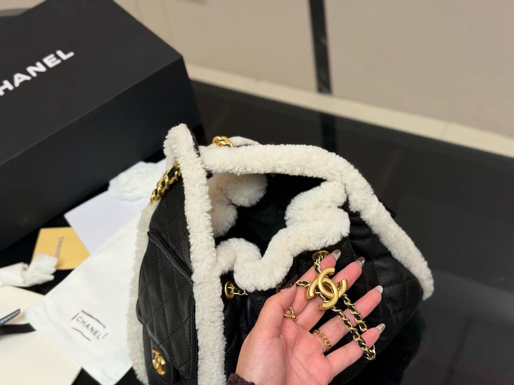 CHANE1 高品質ラムウールチェーンバッグ【50％割引+送料無料】