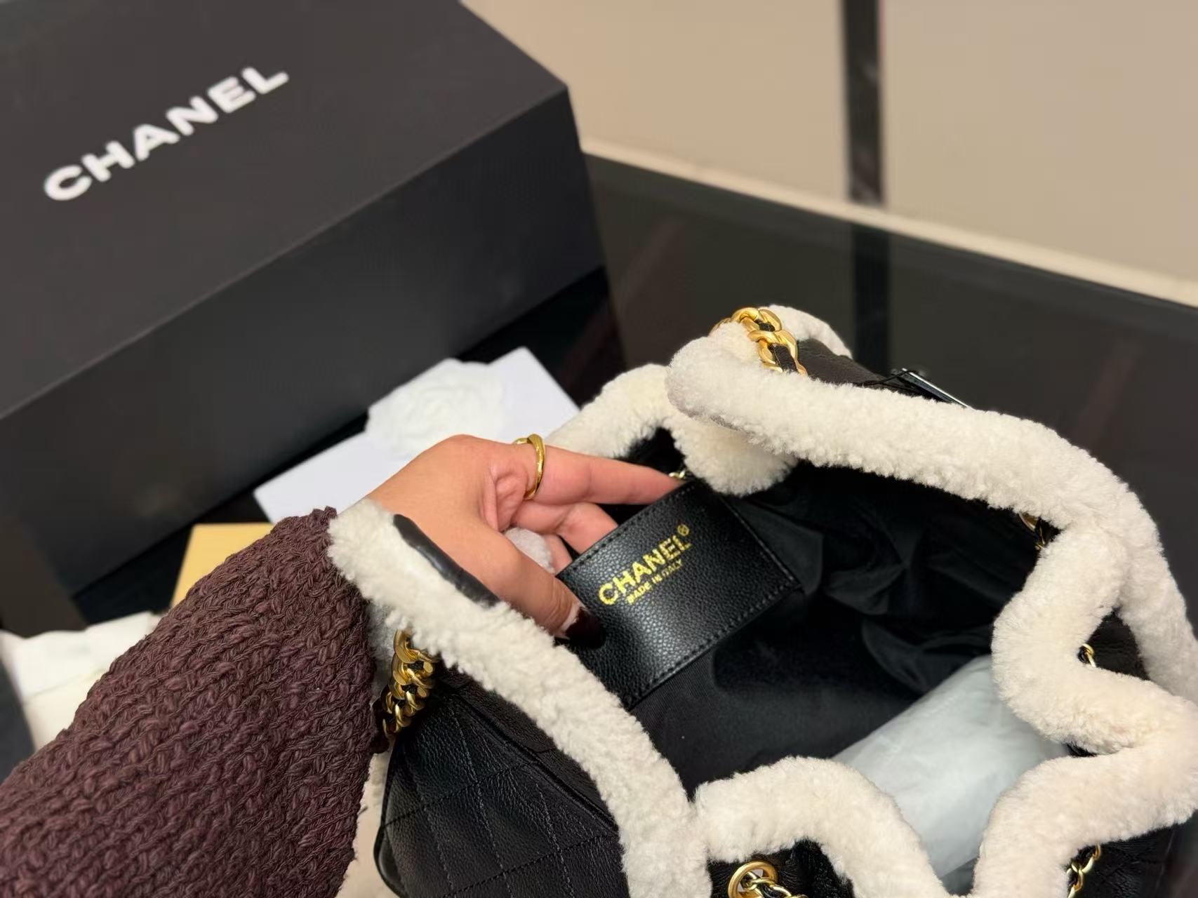 CHANE1 高品質ラムウールチェーンバッグ【50％割引+送料無料】