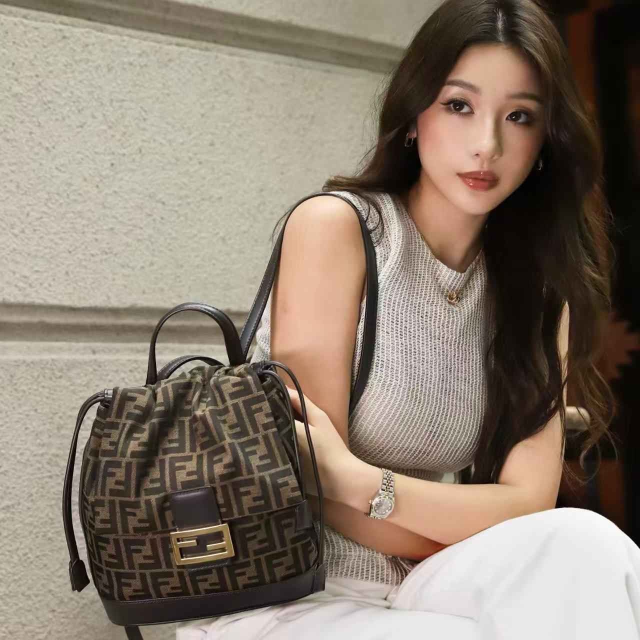 FEND1FFモノグラムバックパック【50％割引+送料無料】