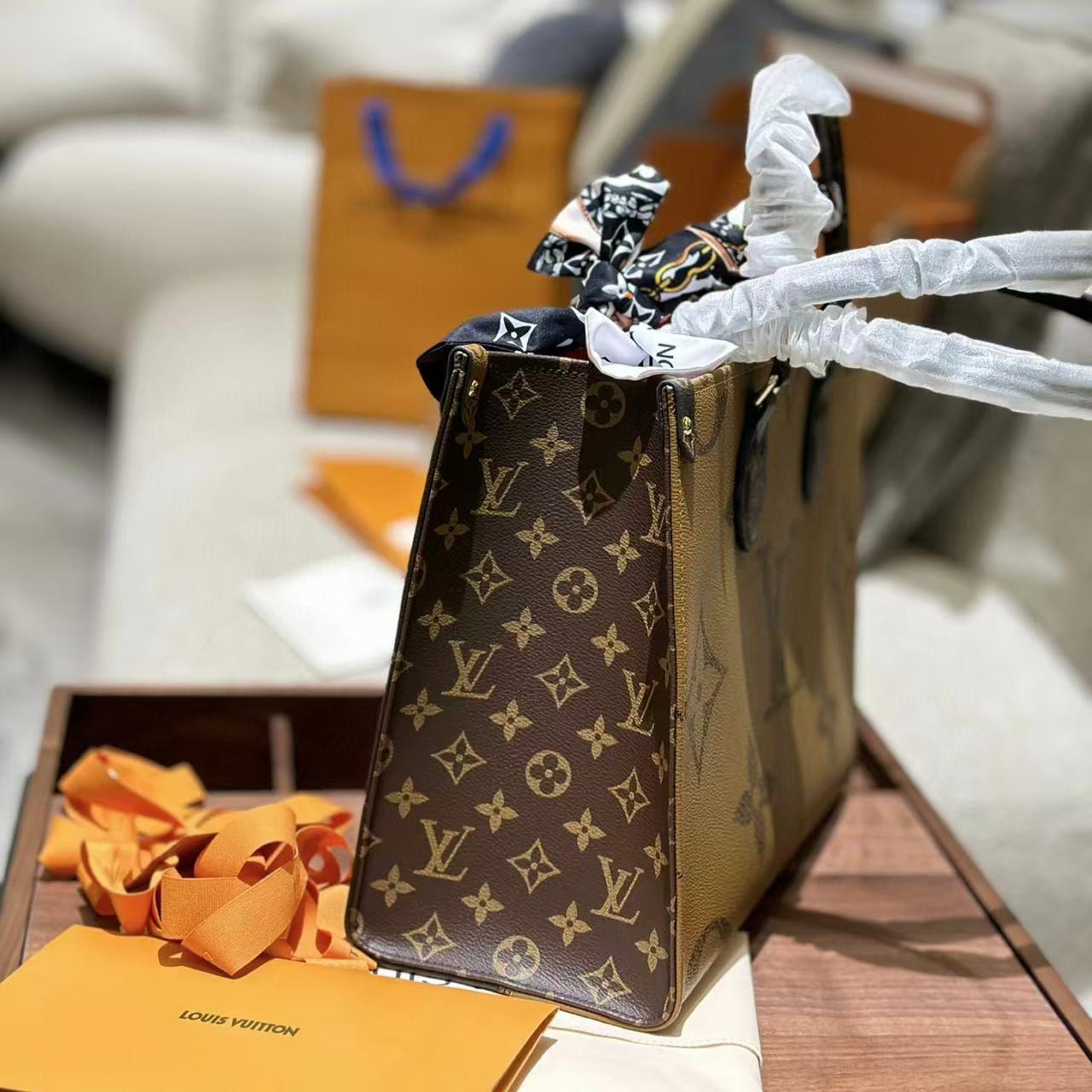 LV 両面カラーブロック ショッピングバッグ【50％割引+送料無料】