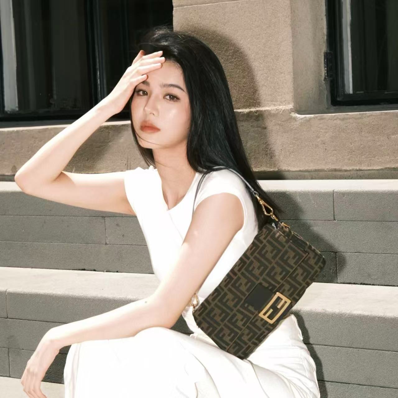 FEND1 バゲット アンダーアームバッグ【50％割引+送料無料】