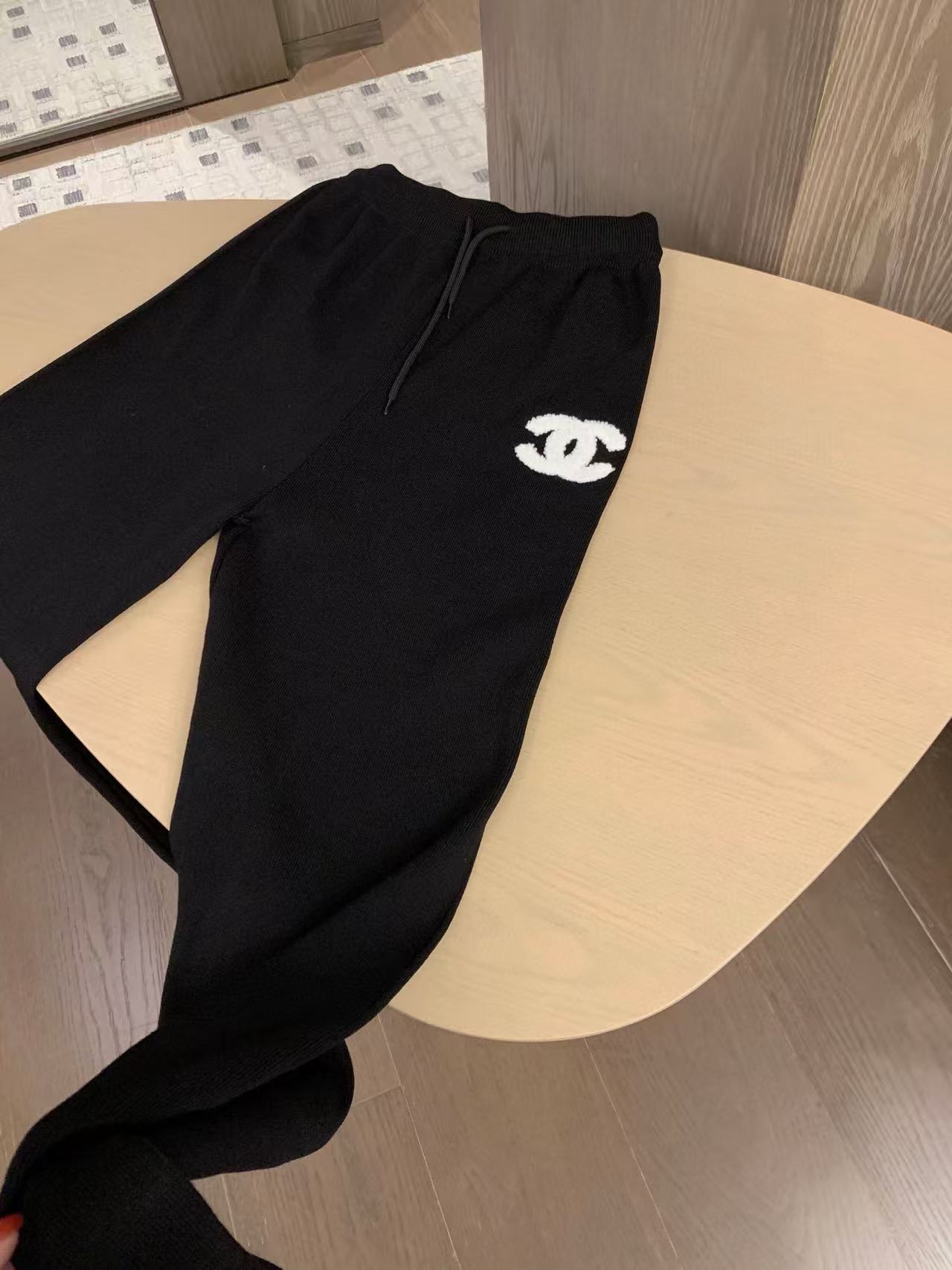 CHANE1 ダブルCレターウールカジュアルセーター+パンツ ツーピースセット【50％割引+送料無料】