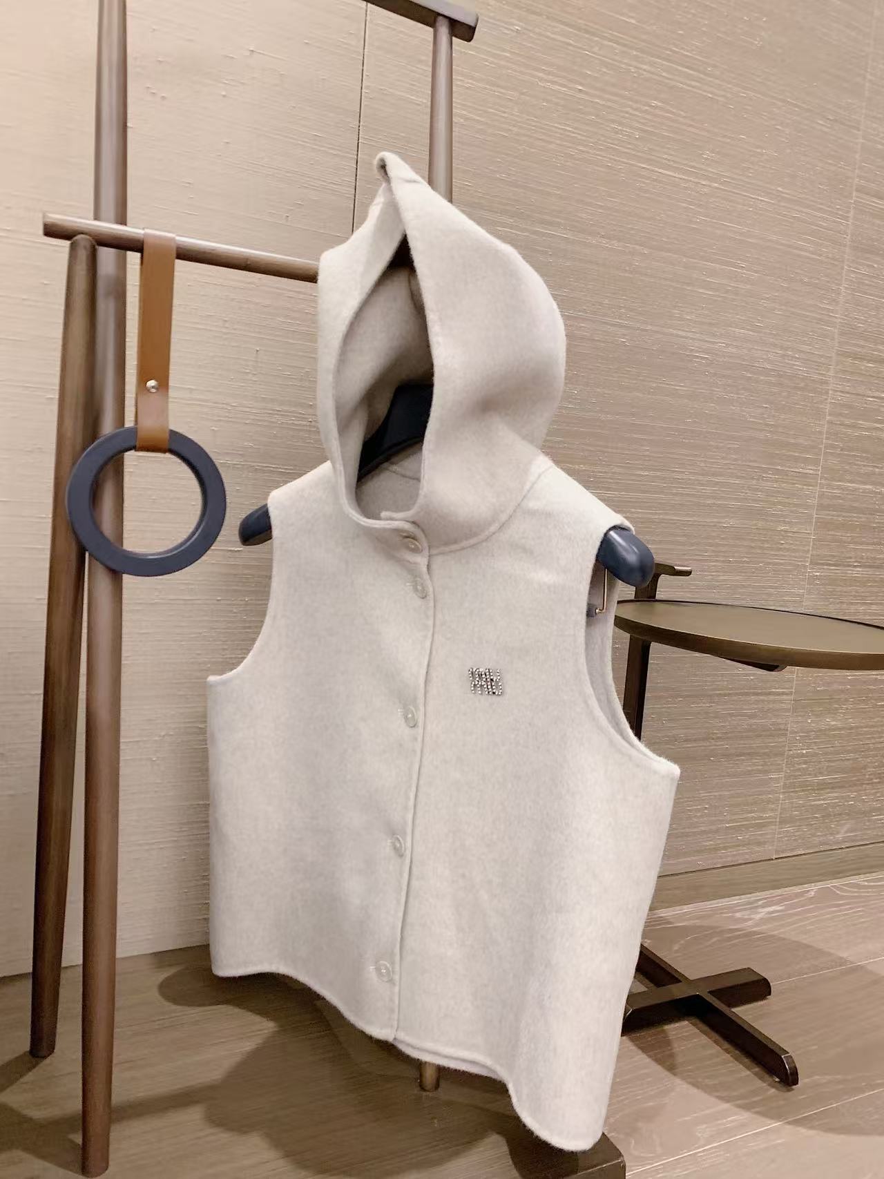 M1UM1U カシミヤベスト+ジャケット ツーピースセット【50％割引+送料無料】