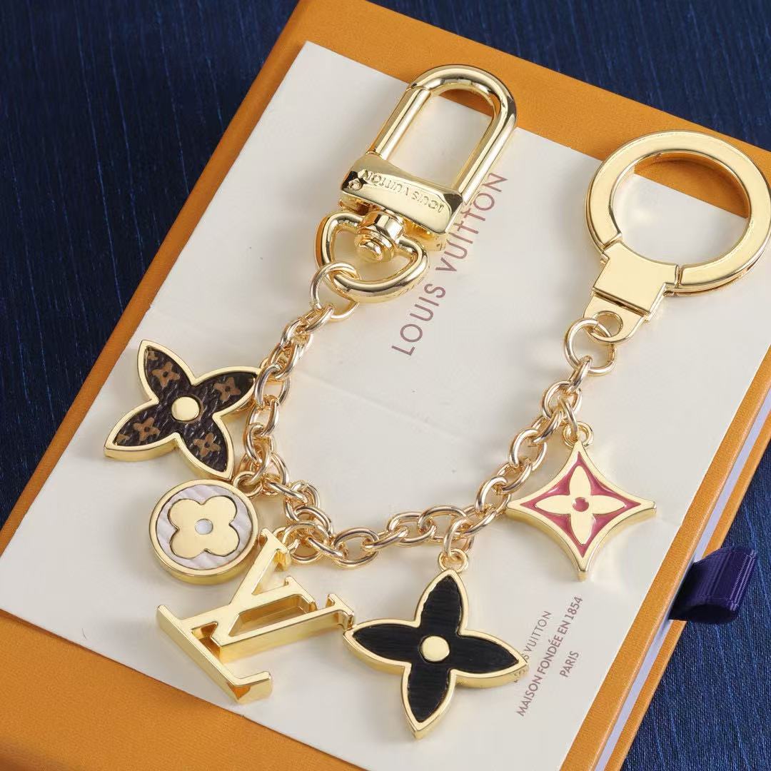 LV四つ葉のクローバーキーチェーン【50％割引+送料無料】