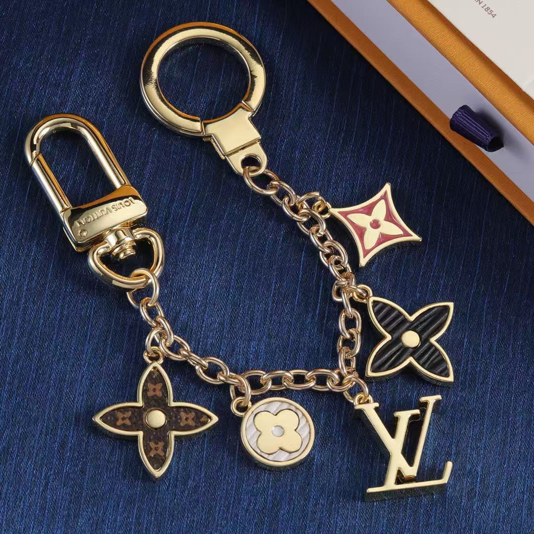 LV四つ葉のクローバーキーチェーン【50％割引+送料無料】