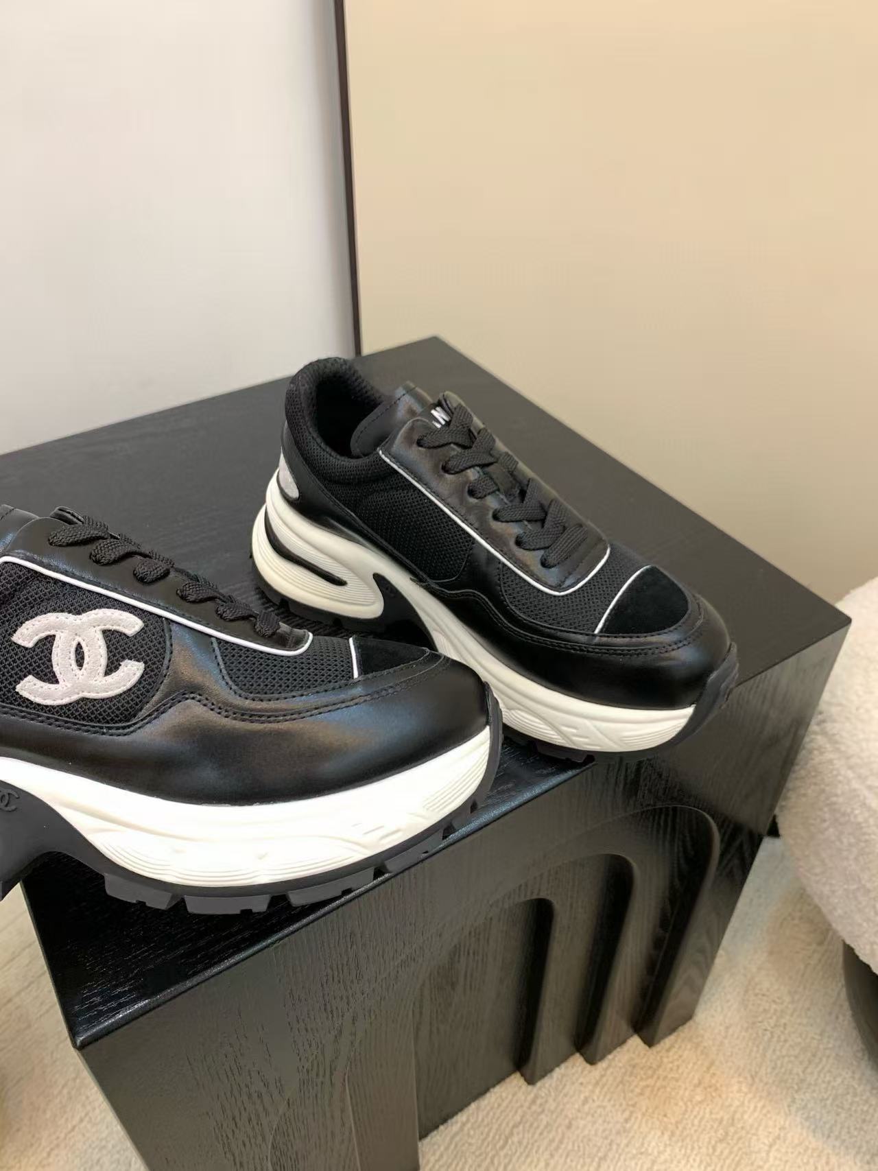 CHANE1 高品質ダブルCカジュアルシューズ【50％割引+送料無料】