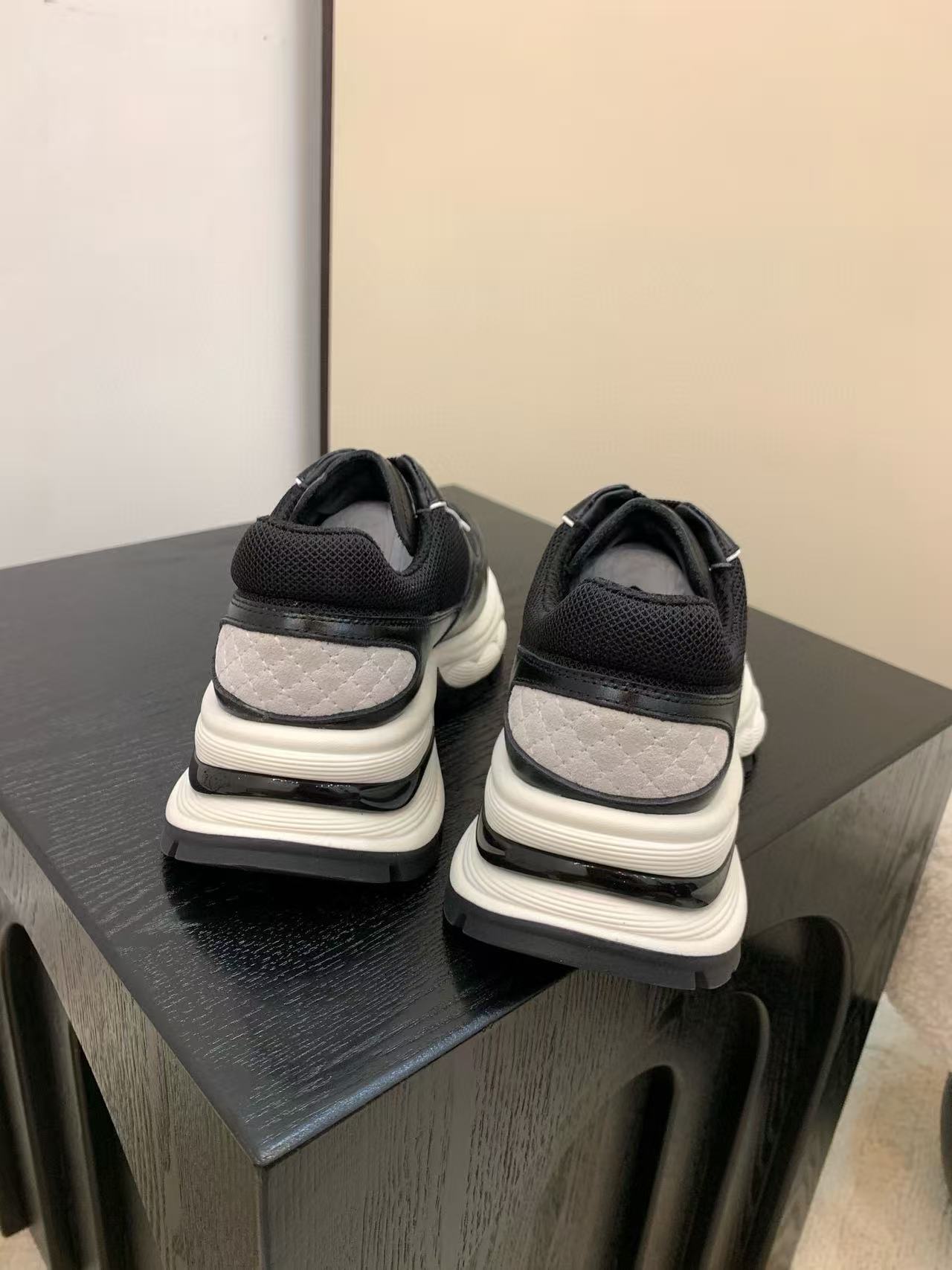 CHANE1 高品質ダブルCカジュアルシューズ【50％割引+送料無料】