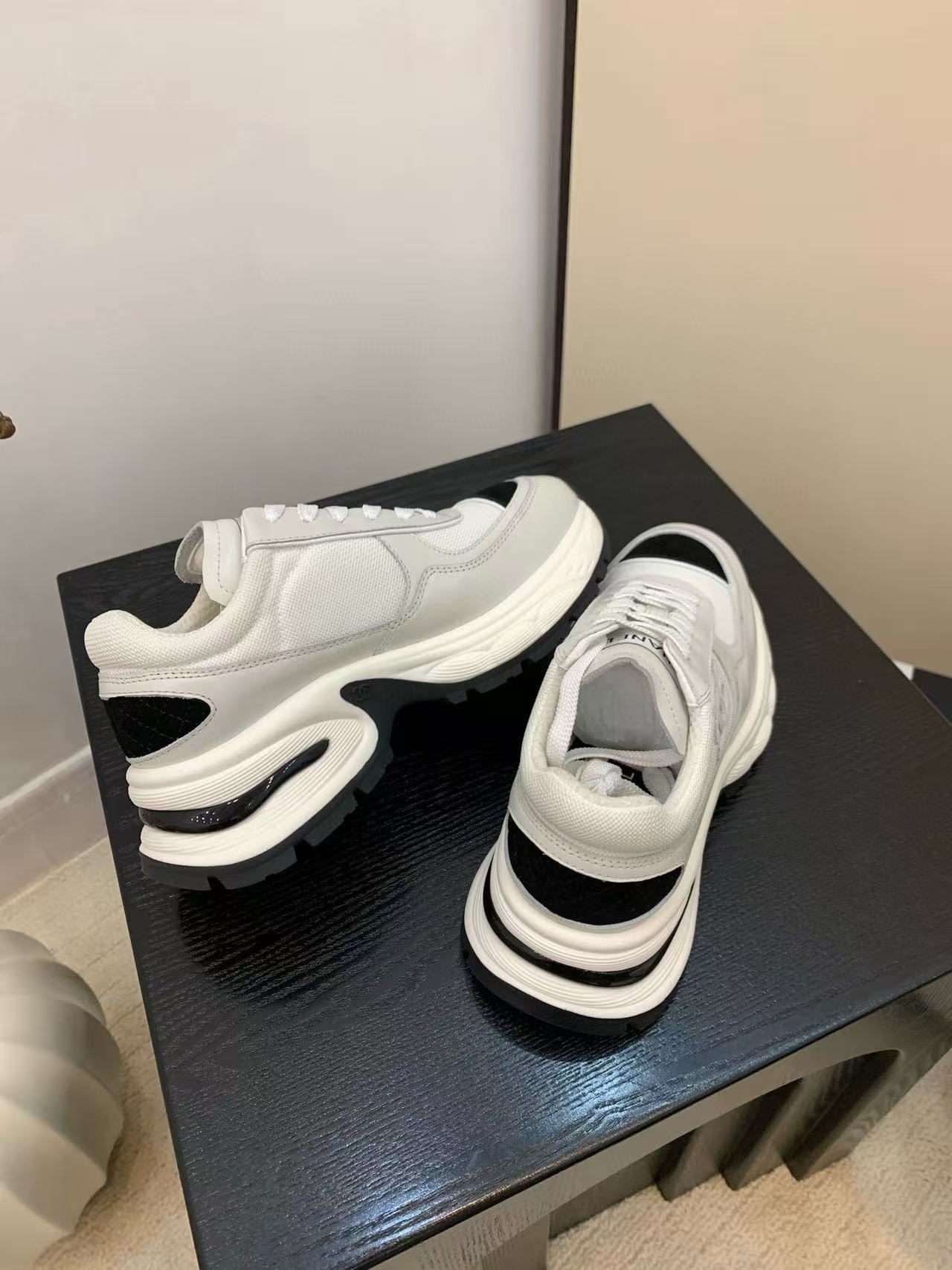 CHANE1 高品質ダブルCカジュアルシューズ【50％割引+送料無料】