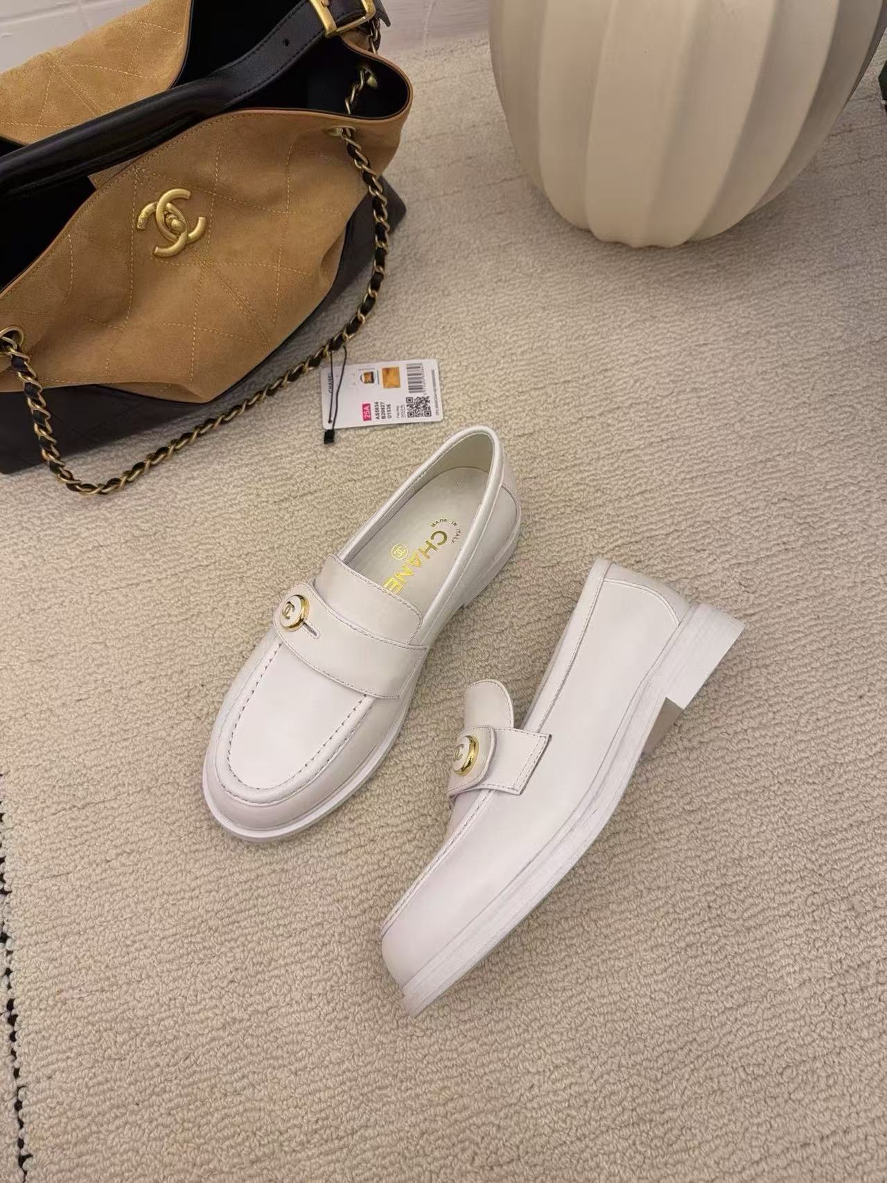 CHANE1 高品質ダブルCレザーフラットシューズ【50％割引+送料無料】