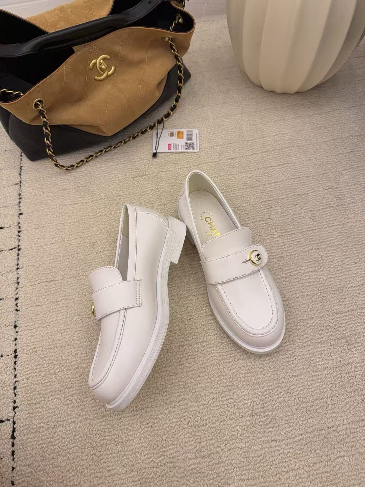 CHANE1 高品質ダブルCレザーフラットシューズ【50％割引+送料無料】