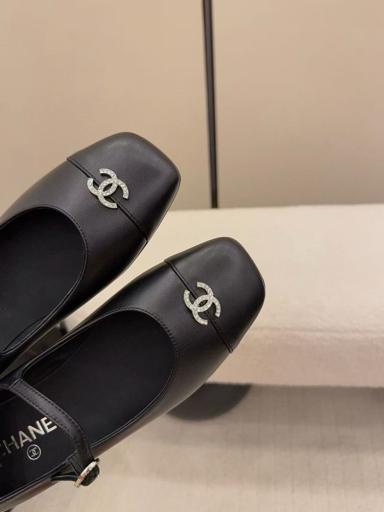 CHANE1 高品質シープスキンフラットシューズ【50％割引+送料無料】