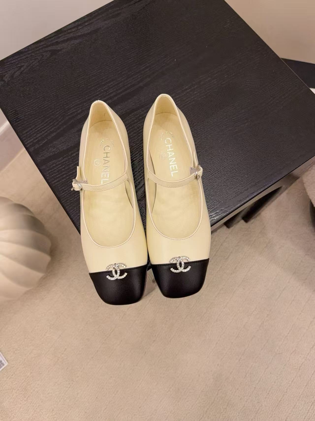 CHANE1 高品質シープスキンフラットシューズ【50％割引+送料無料】