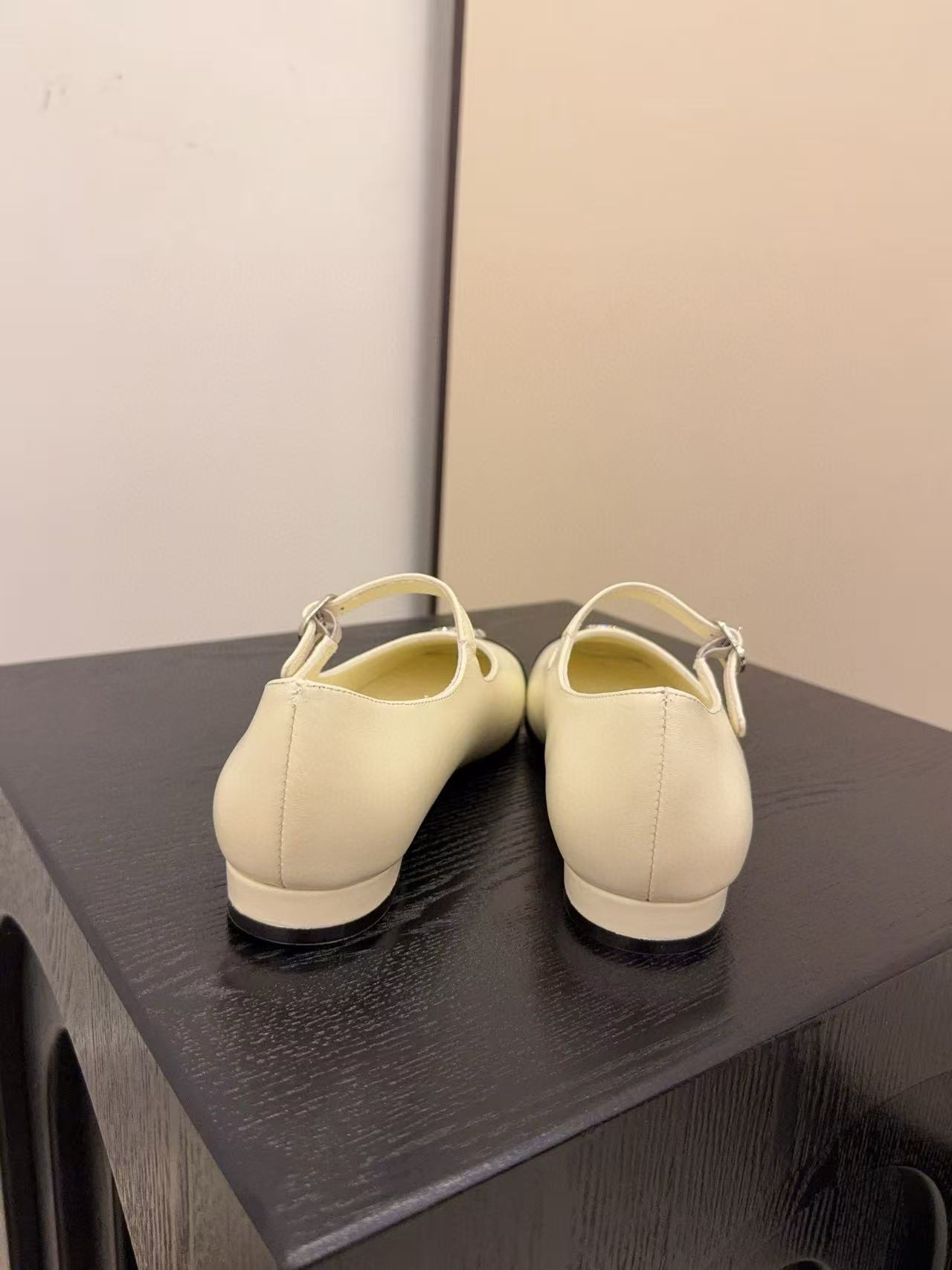 CHANE1 高品質シープスキンフラットシューズ【50％割引+送料無料】