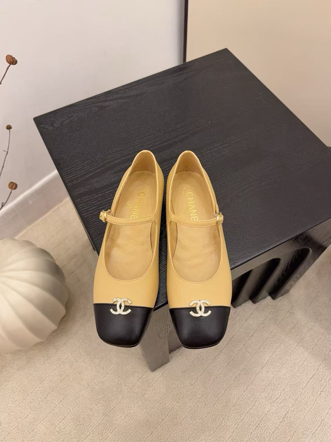 CHANE1 高品質シープスキンフラットシューズ【50％割引+送料無料】