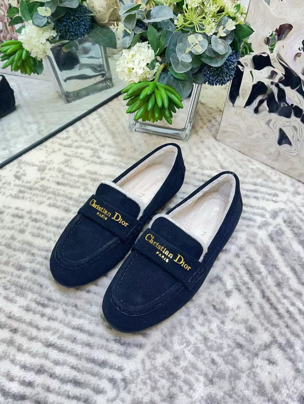 DI0Rの高品質スエードローファー【50％割引+送料無料】