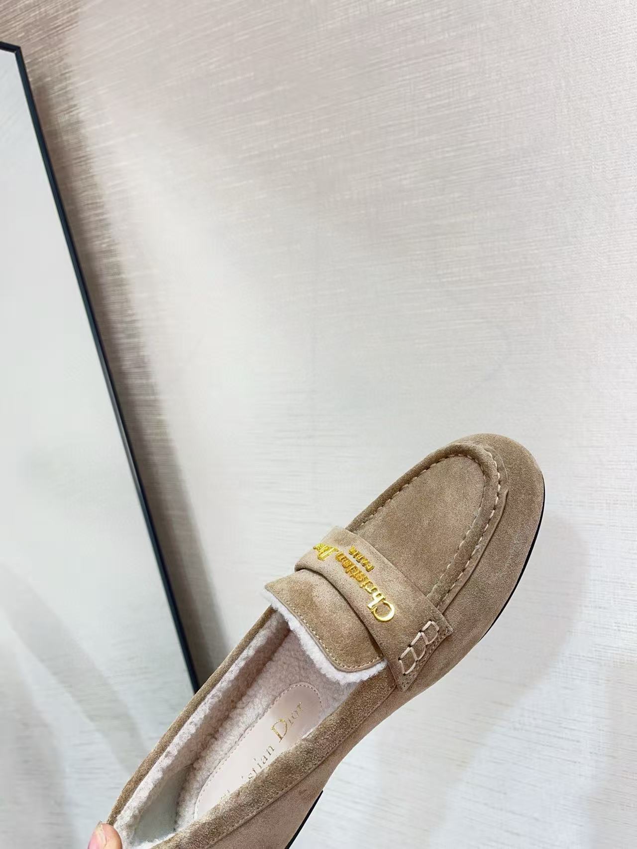 DI0Rの高品質スエードローファー【50％割引+送料無料】