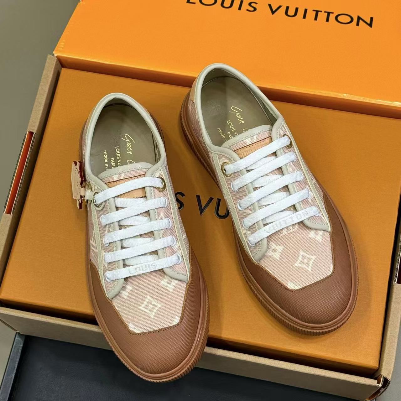 LVの高品質プリントレースアップカジュアルシューズ【50％割引+送料無料】