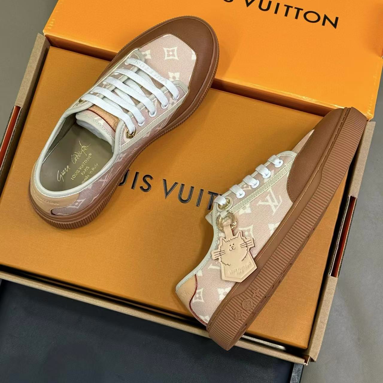 LVの高品質プリントレースアップカジュアルシューズ【50％割引+送料無料】