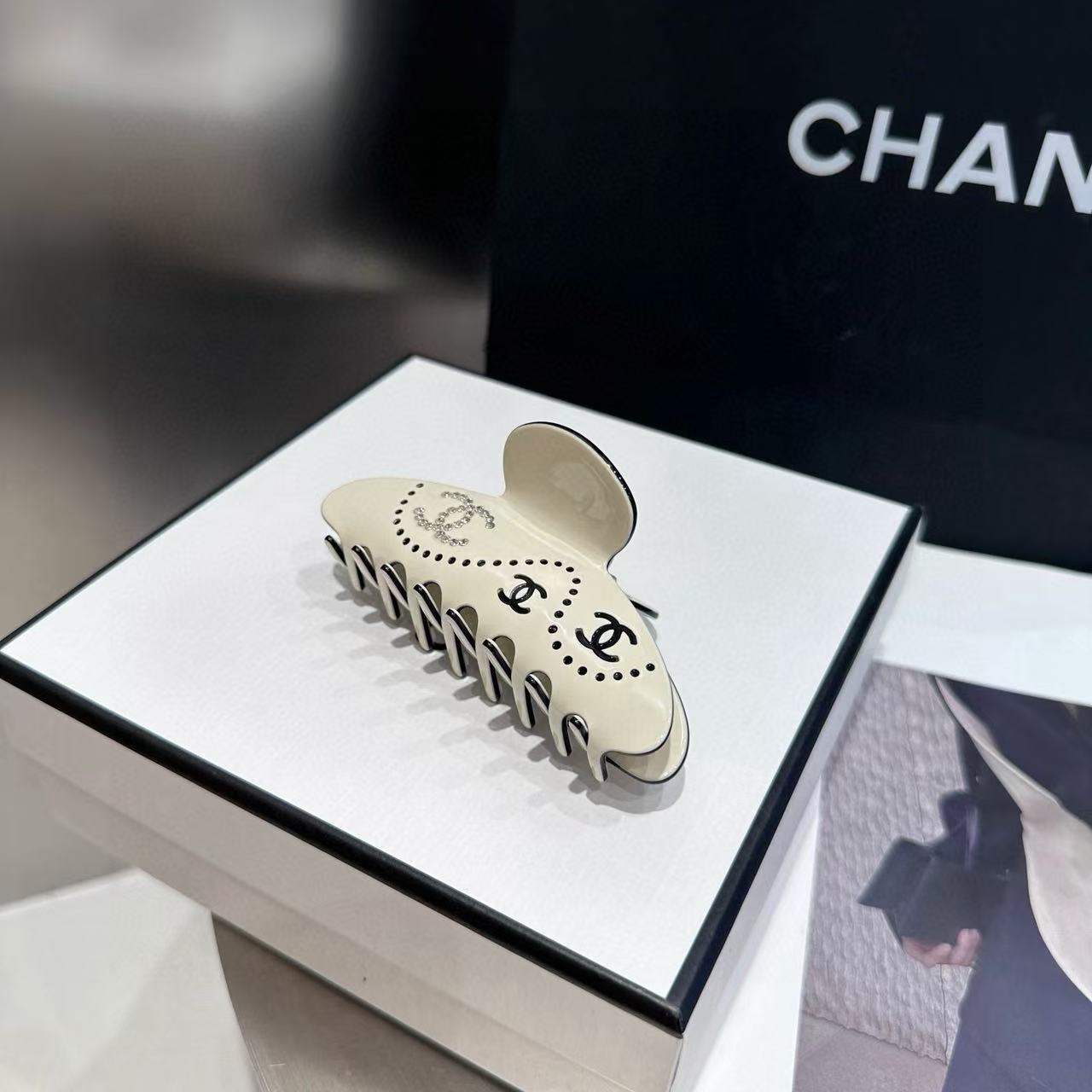 CHANE1 ダブルC ダイヤモンド ヘアピン【50％割引+送料無料】