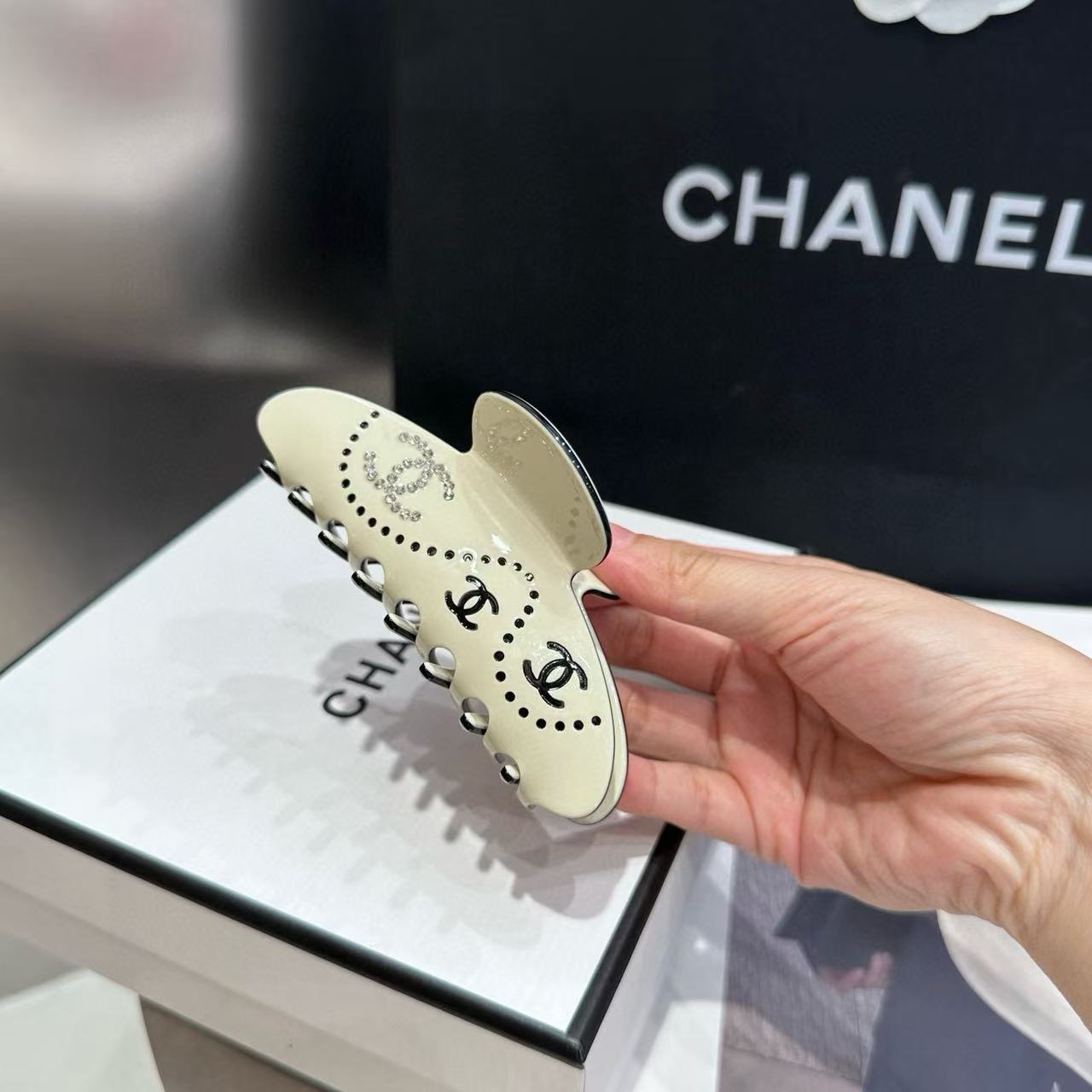 CHANE1 ダブルC ダイヤモンド ヘアピン【50％割引+送料無料】