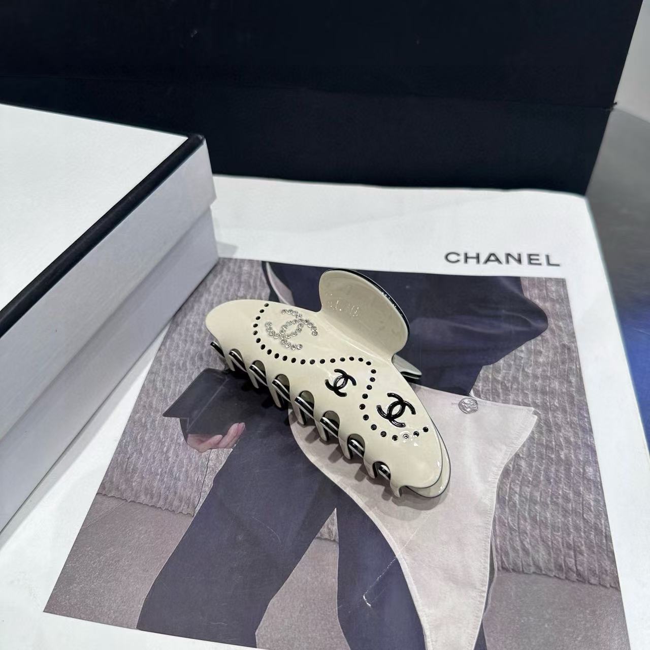 CHANE1 ダブルC ダイヤモンド ヘアピン【50％割引+送料無料】