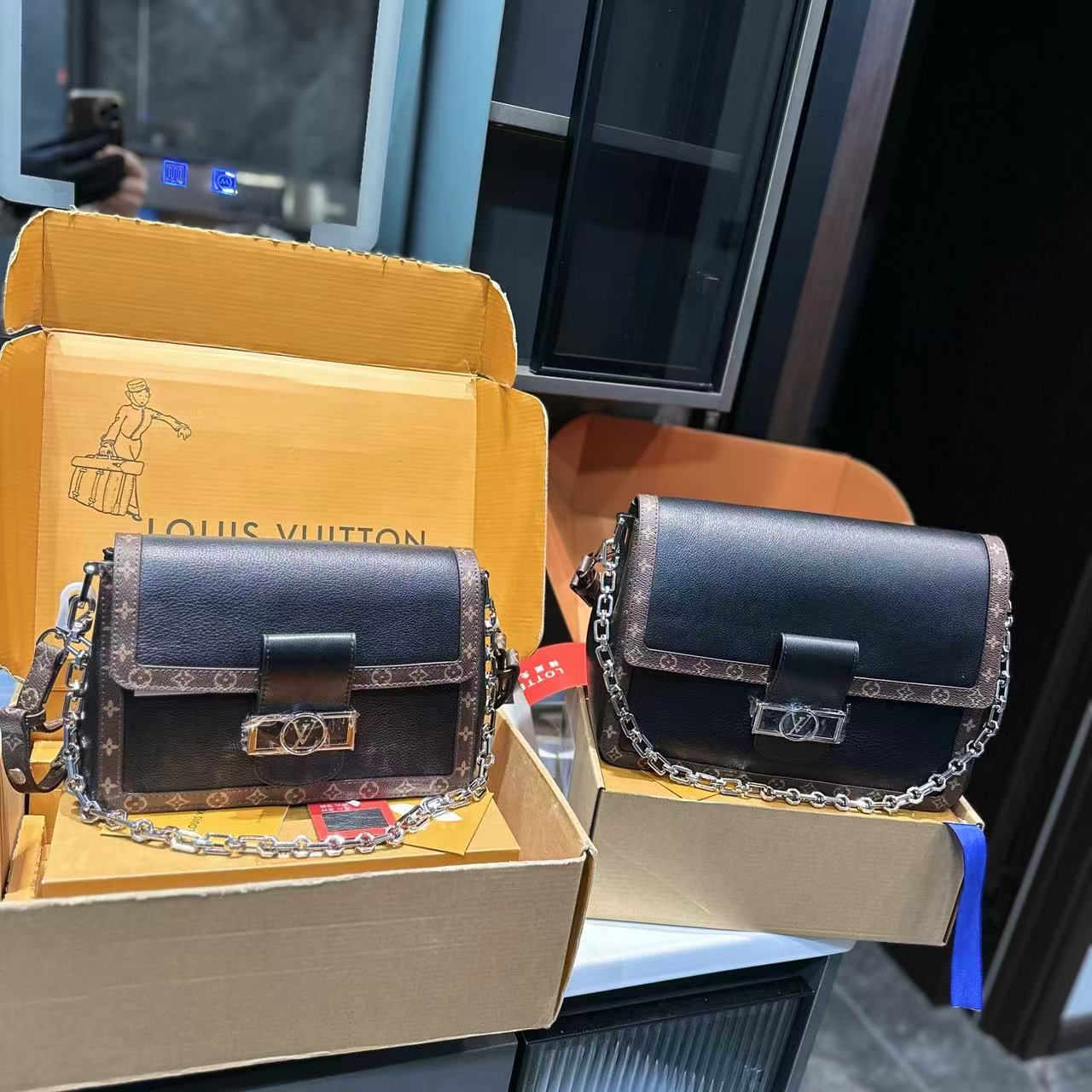 LVチェーンレザーショルダークロスボディバッグ【50％割引+送料無料】