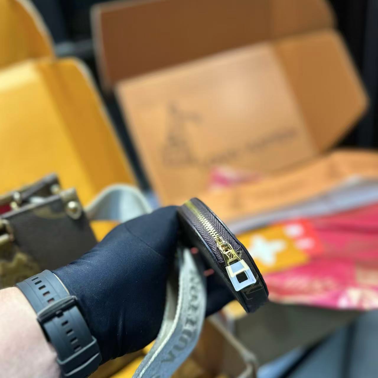 LVABトートバッグ【50％割引+送料無料】