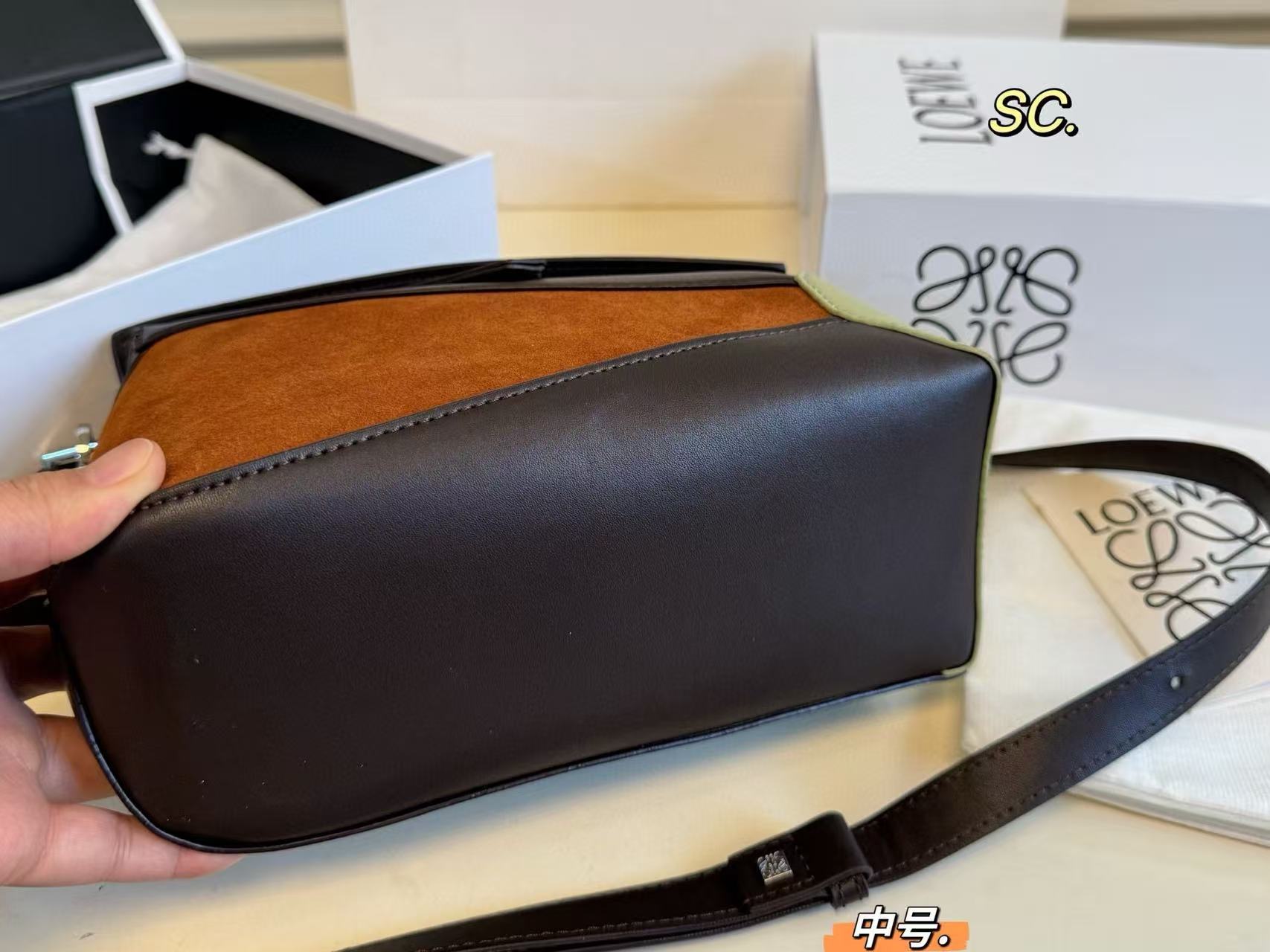 L0WEW ディアスキンハンドバッグ【50％割引+送料無料】