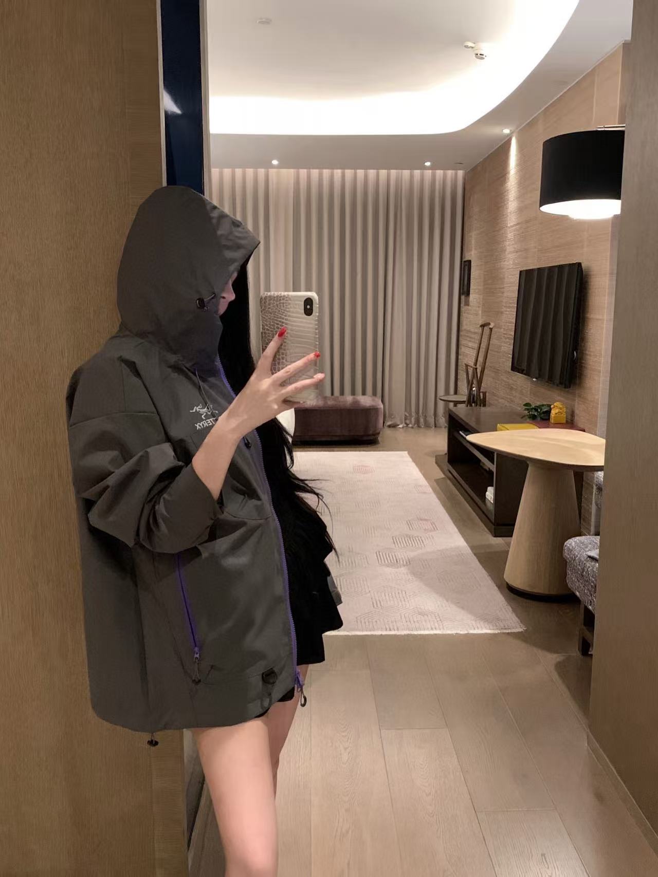 ARCTERYX カラーブロック ジップアップ フード付きジャケット【50％割引+送料無料】