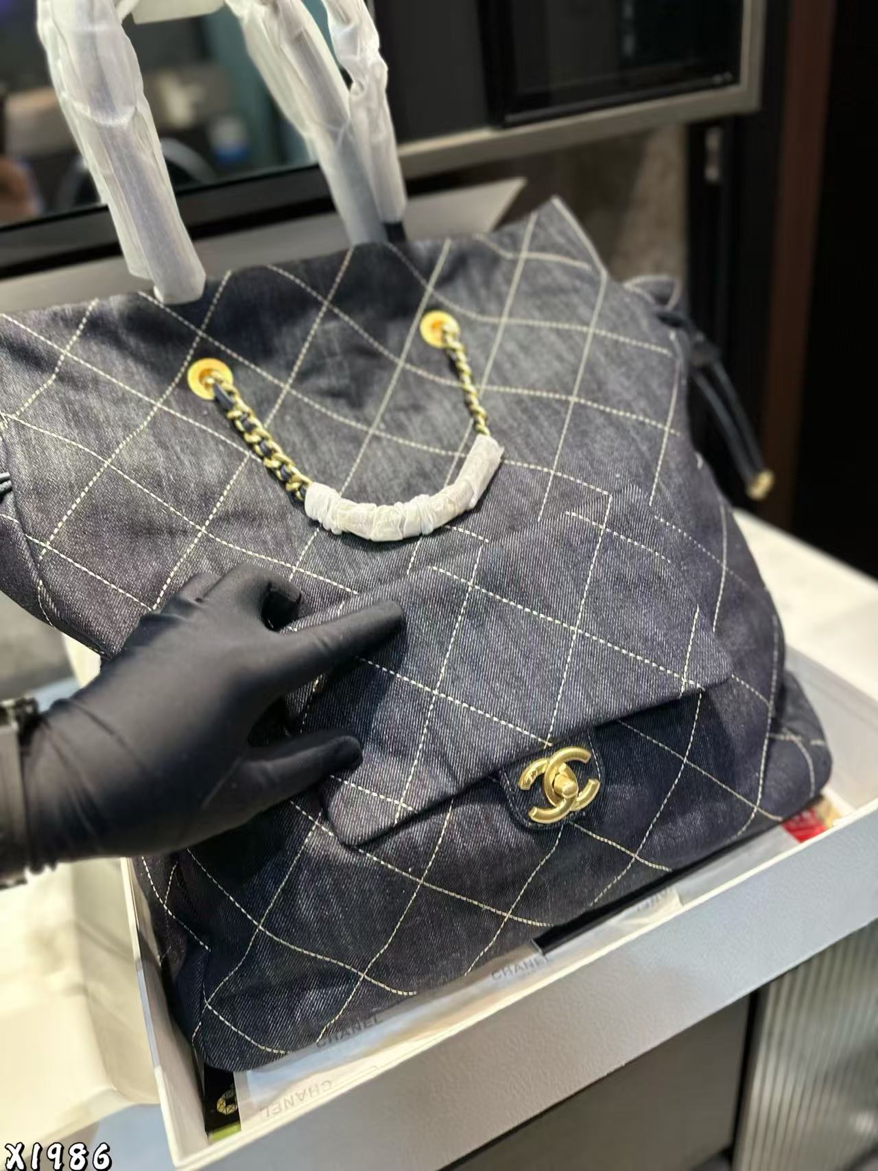 CHANE1 チェーンデニム アンダーアームバッグ【50％割引+送料無料】