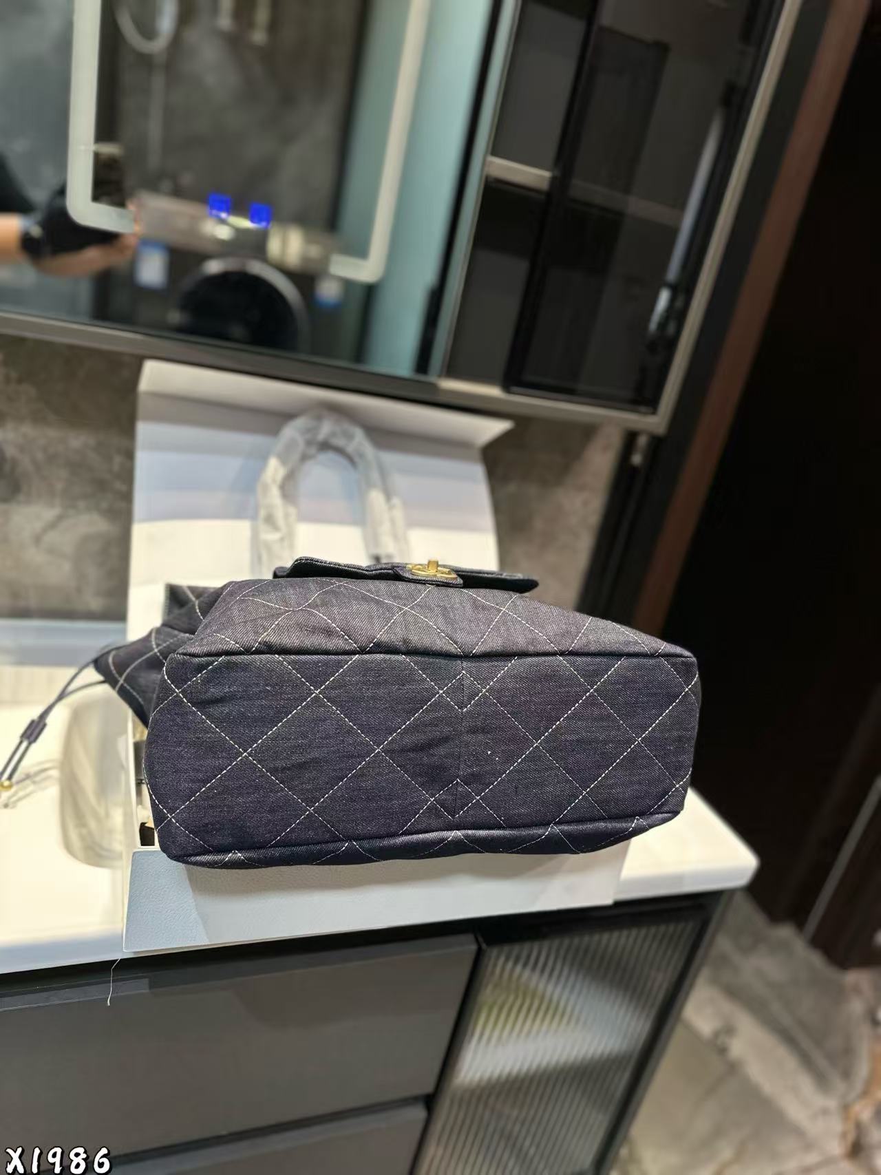 CHANE1 チェーンデニム アンダーアームバッグ【50％割引+送料無料】