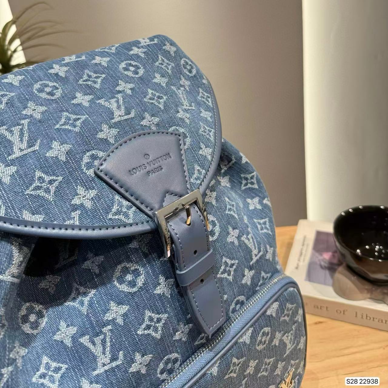 LVロゴデニムバックパック【50％割引+送料無料】