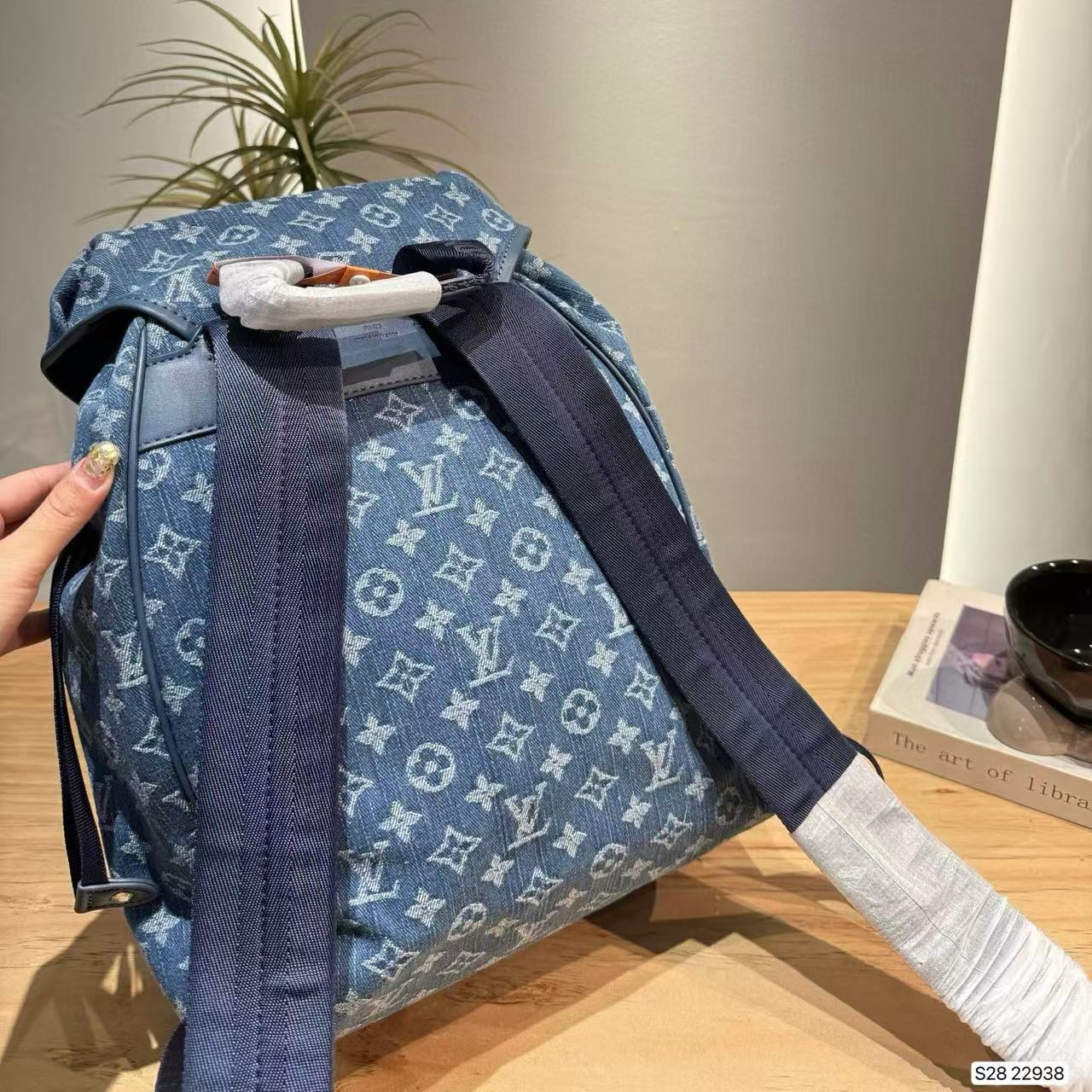 LVロゴデニムバックパック【50％割引+送料無料】