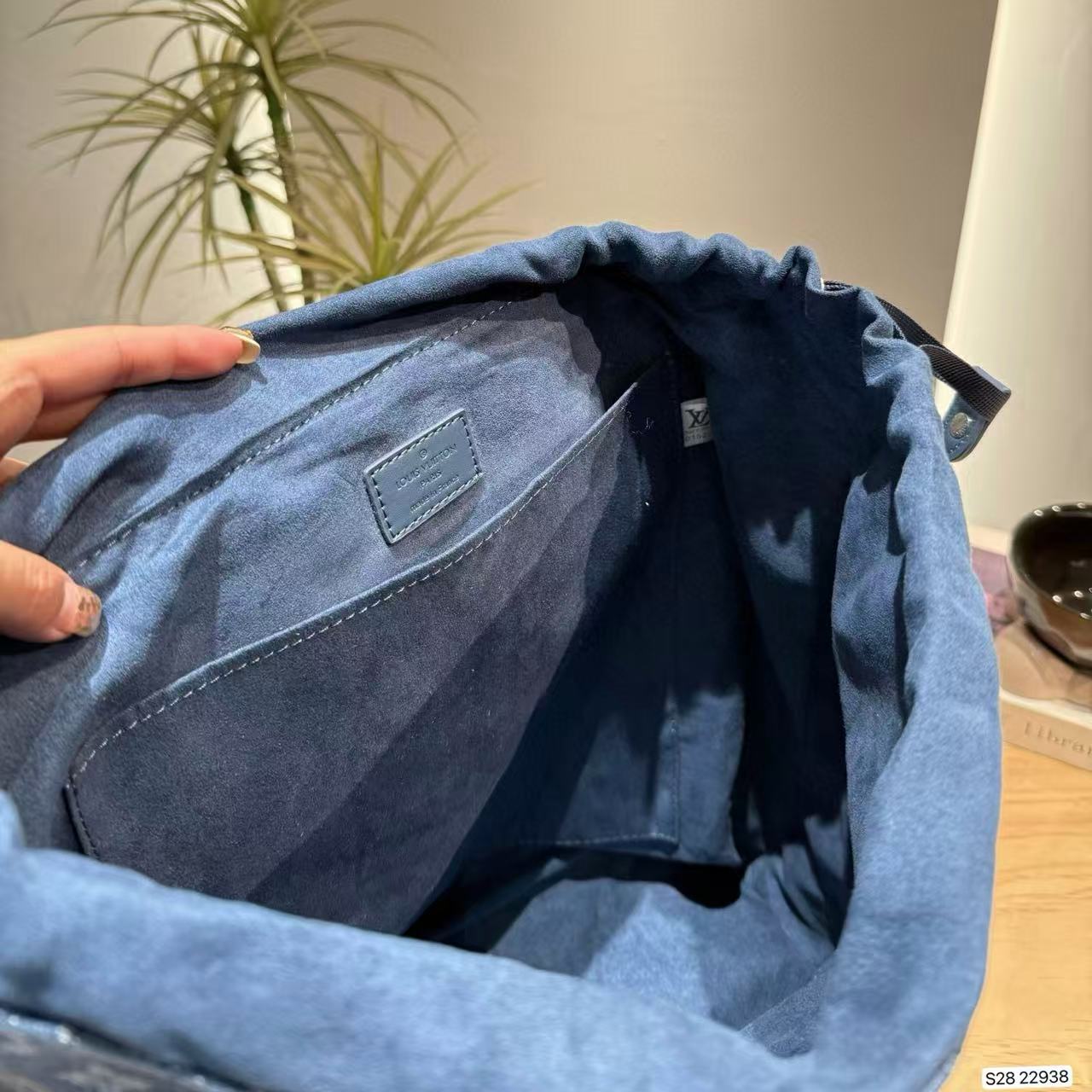 LVロゴデニムバックパック【50％割引+送料無料】