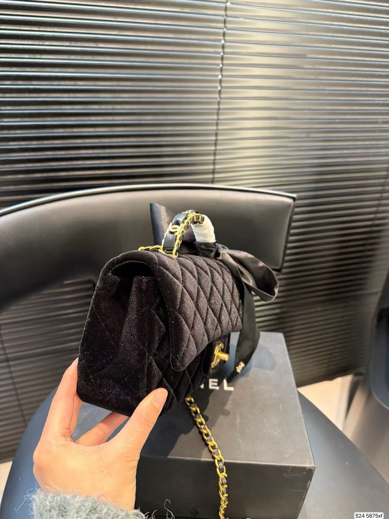 CHANE1 ベルベットボウチェーンバッグ【50％割引+送料無料】