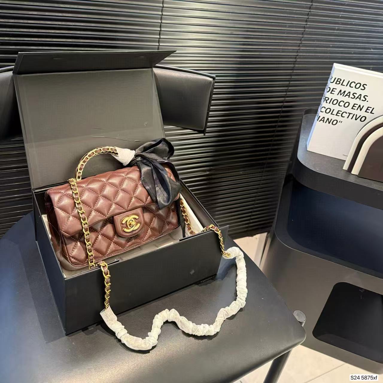 CHANE1 ゴールドバックルチェーンハンドバッグ ショルダークロスボディバッグ【50％割引+送料無料】